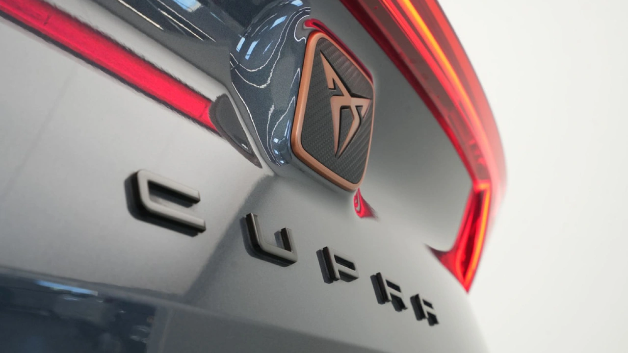CUPRA Formentor 1.4 e-Hybrid VZ Performance