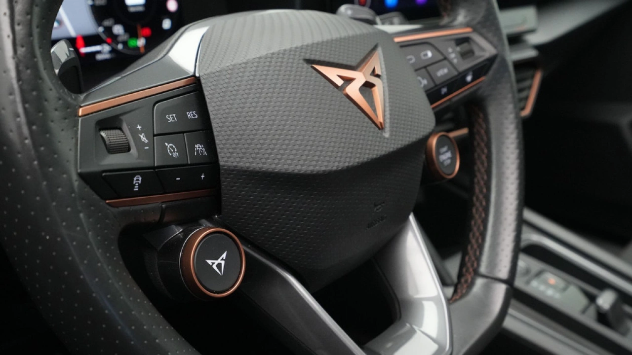 CUPRA Formentor 1.4 e-Hybrid VZ Performance