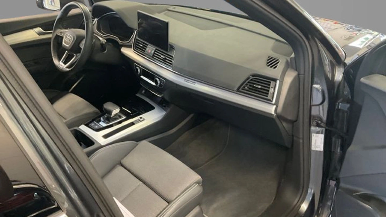 Audi Q5 50 TFSIe 299pk PHEV Quattro S Line int.