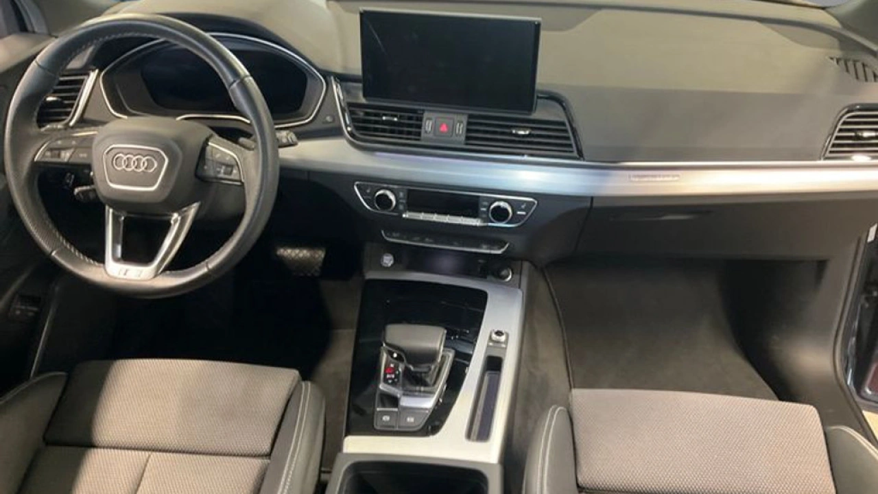 Audi Q5 50 TFSIe 299pk PHEV Quattro S Line int.