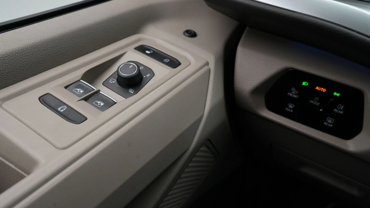 Volkswagen Multivan 1.4 eHybrid 218pk L2 Bulli 7p