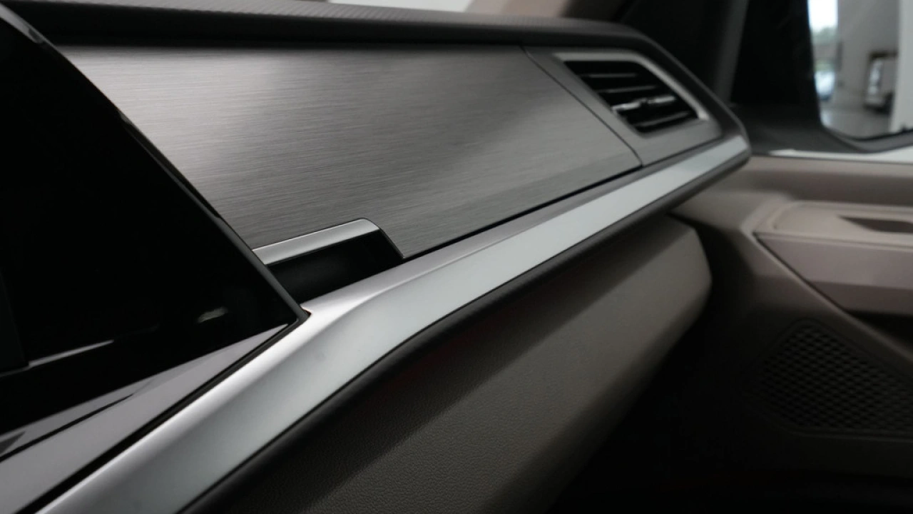 Volkswagen Multivan 1.4 eHybrid 218pk L2 Bulli 7p