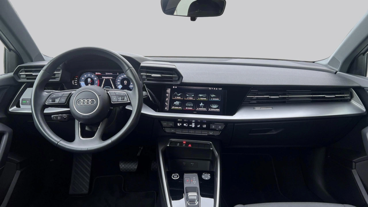 Audi A3 Sportback 30 TFSI 110Pk Pro Line / Parkeerhulp Achter / Carplay