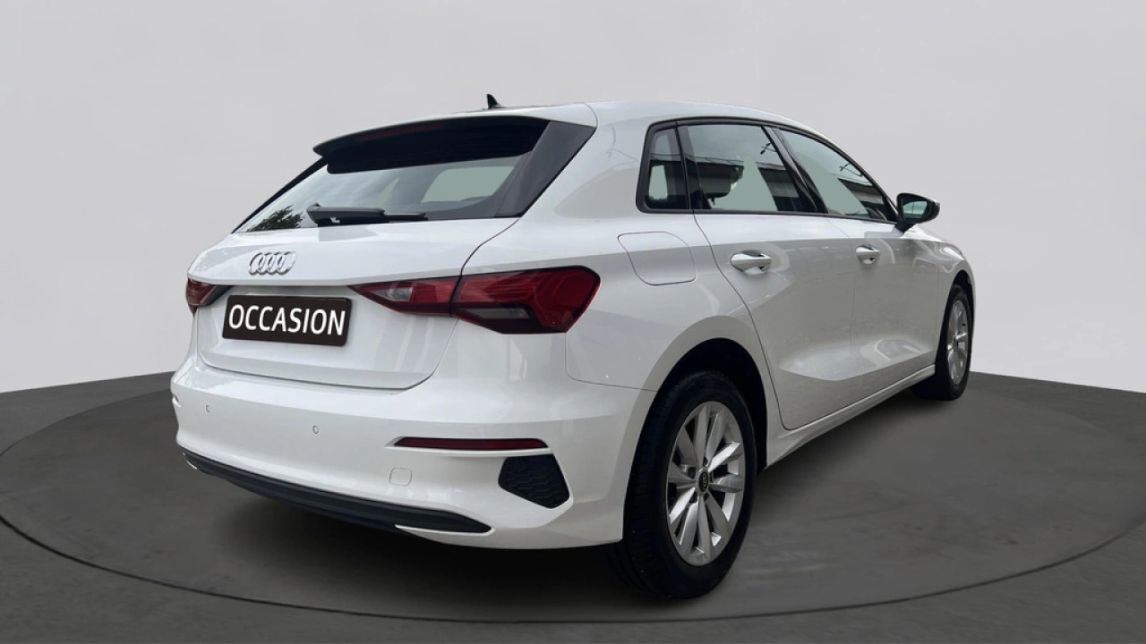 Audi A3 Sportback 30 TFSI 110Pk Pro Line / Parkeerhulp Achter / Carplay
