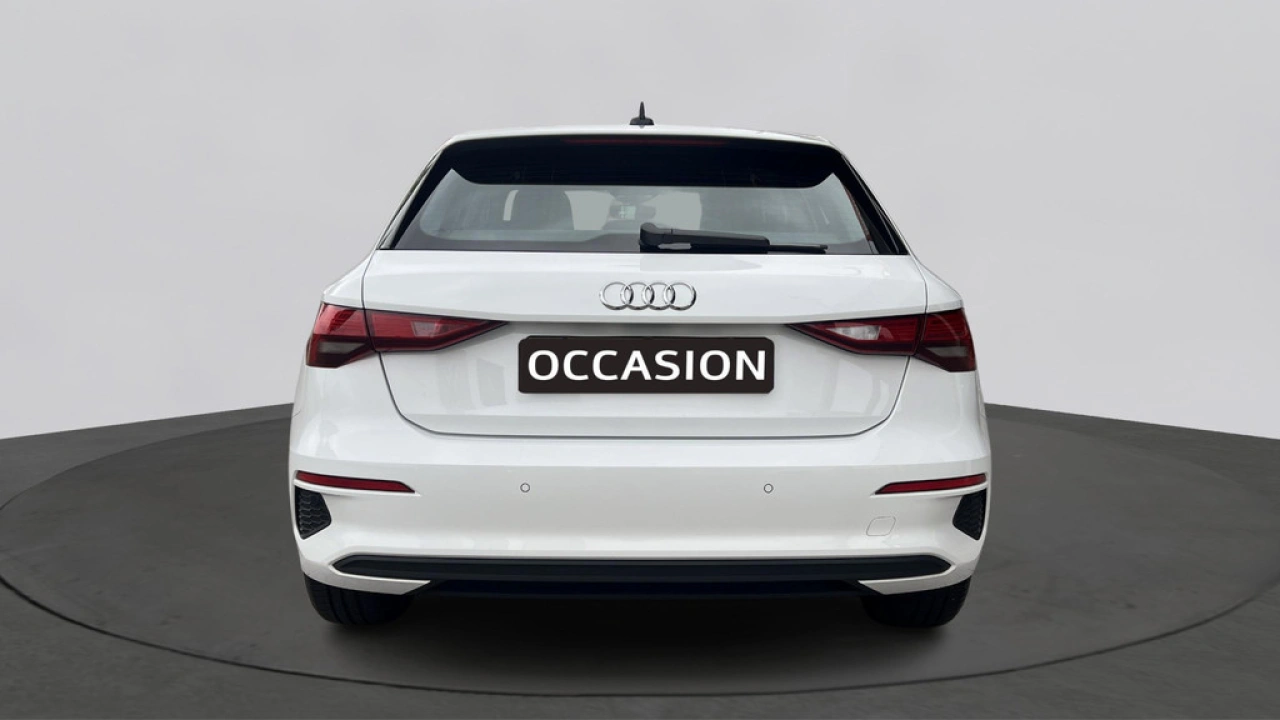 Audi A3 Sportback 30 TFSI 110Pk Pro Line / Parkeerhulp Achter / Carplay