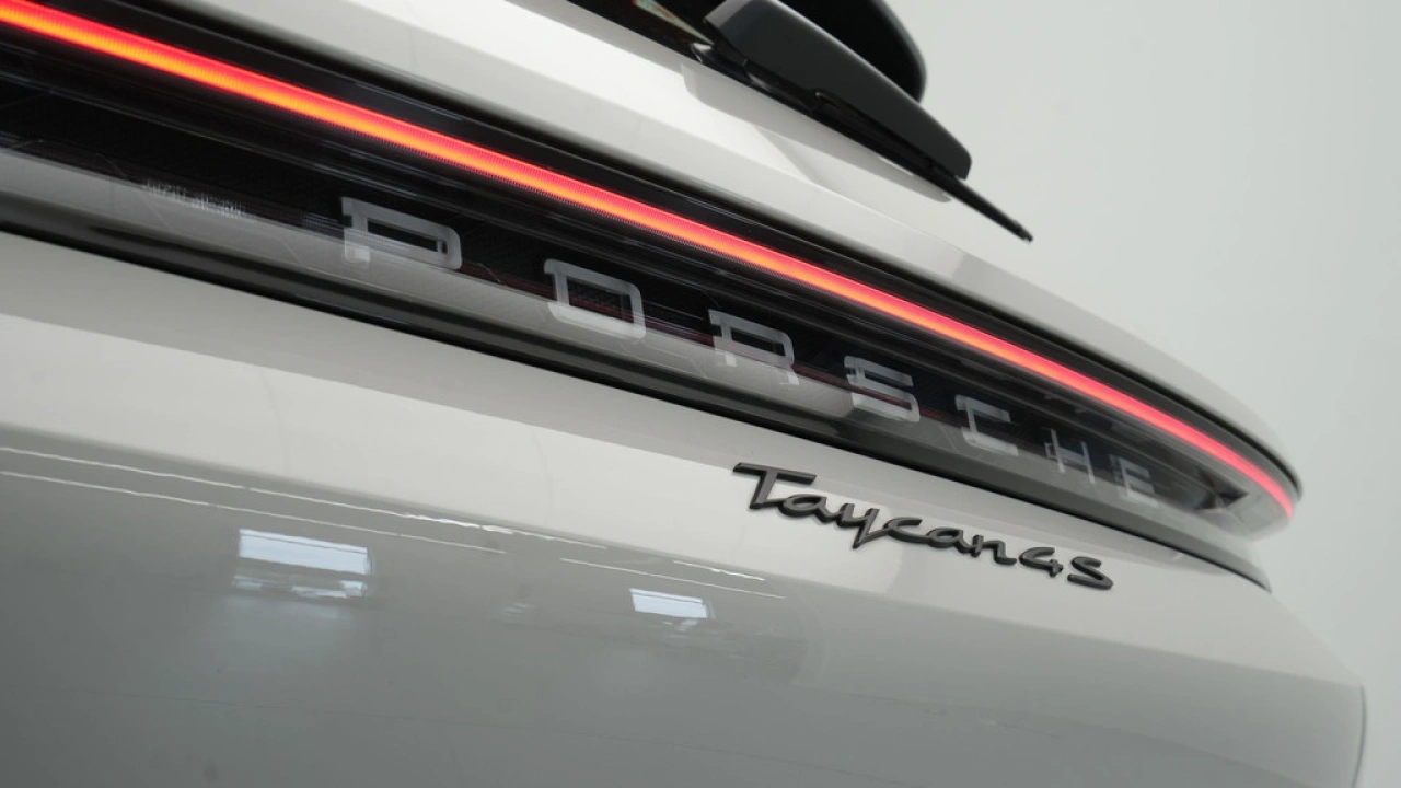 Porsche Taycan Sport Turismo 4S 79 kWh