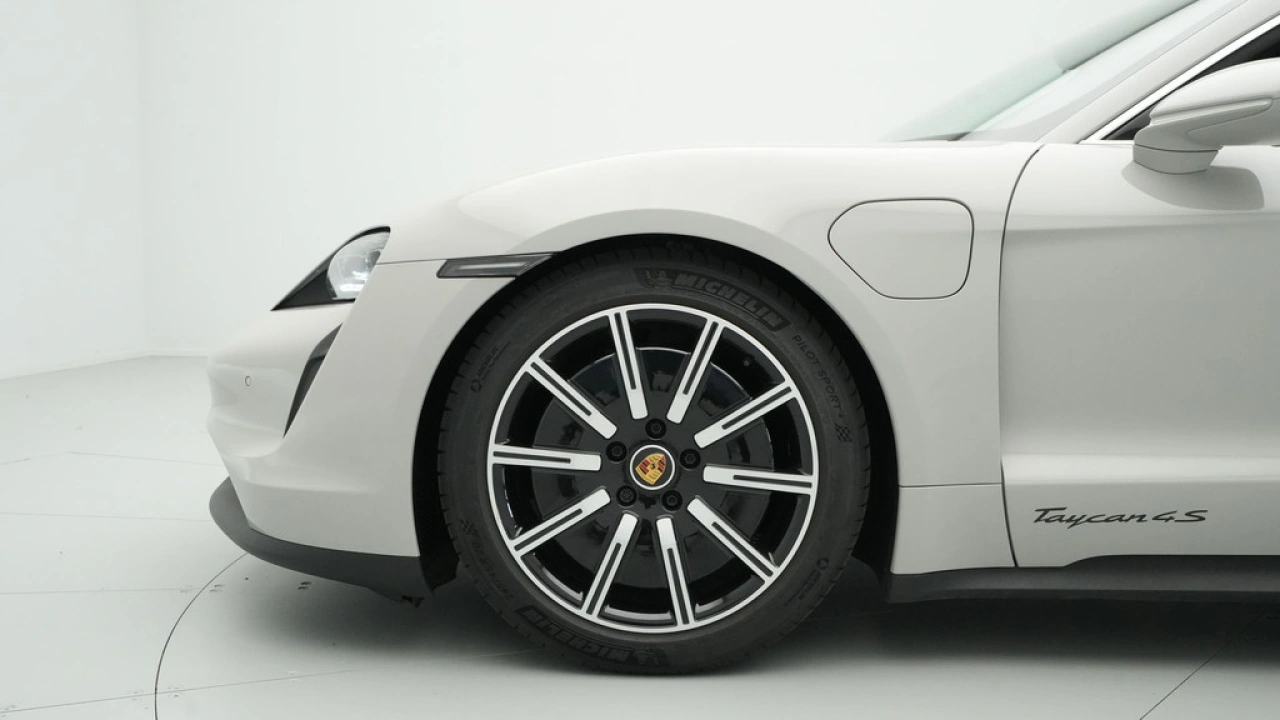Porsche Taycan Sport Turismo 4S 79 kWh