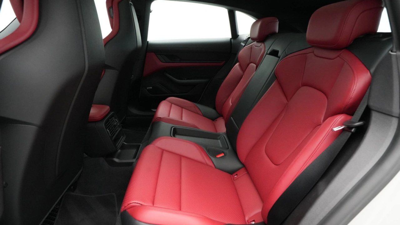 Porsche Taycan Sport Turismo 4S 79 kWh
