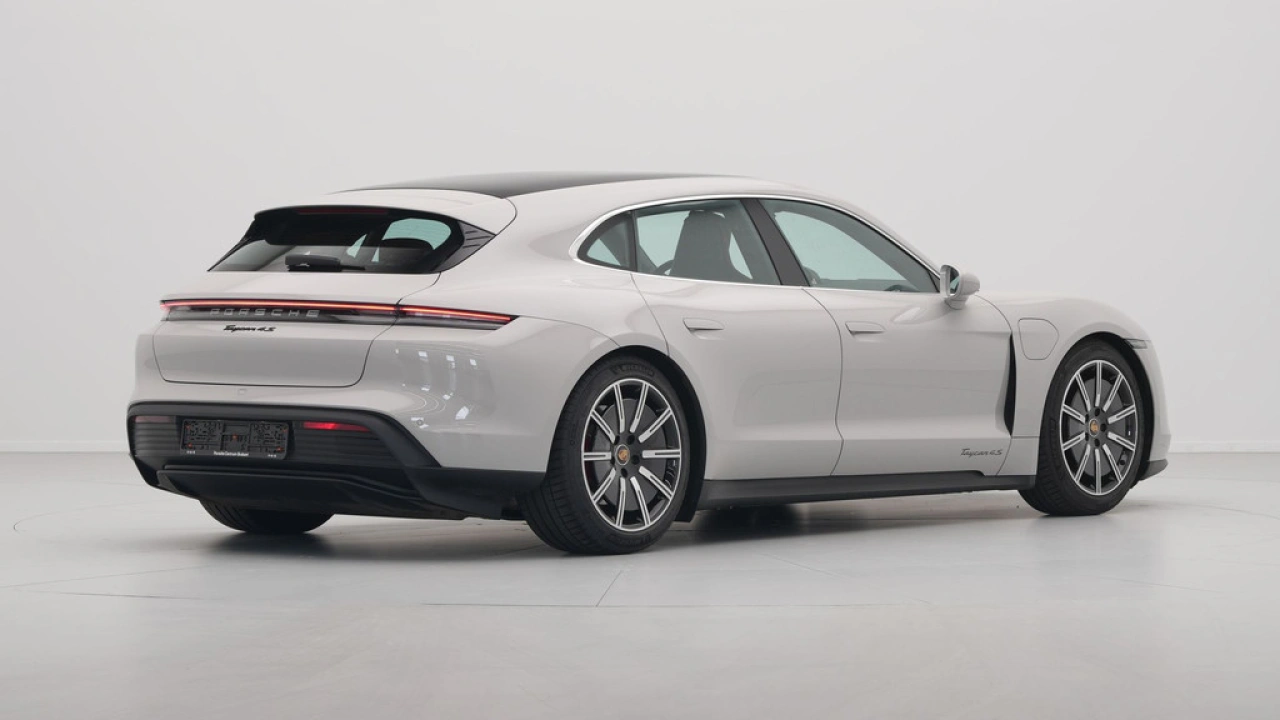 Porsche Taycan Sport Turismo 4S 79 kWh