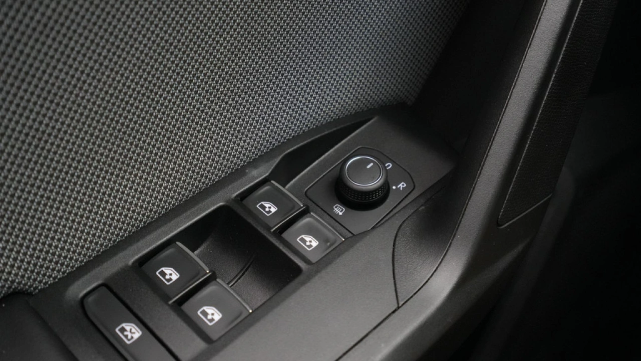 SEAT Leon 1.0 TSI 110pk Style Launch Edition