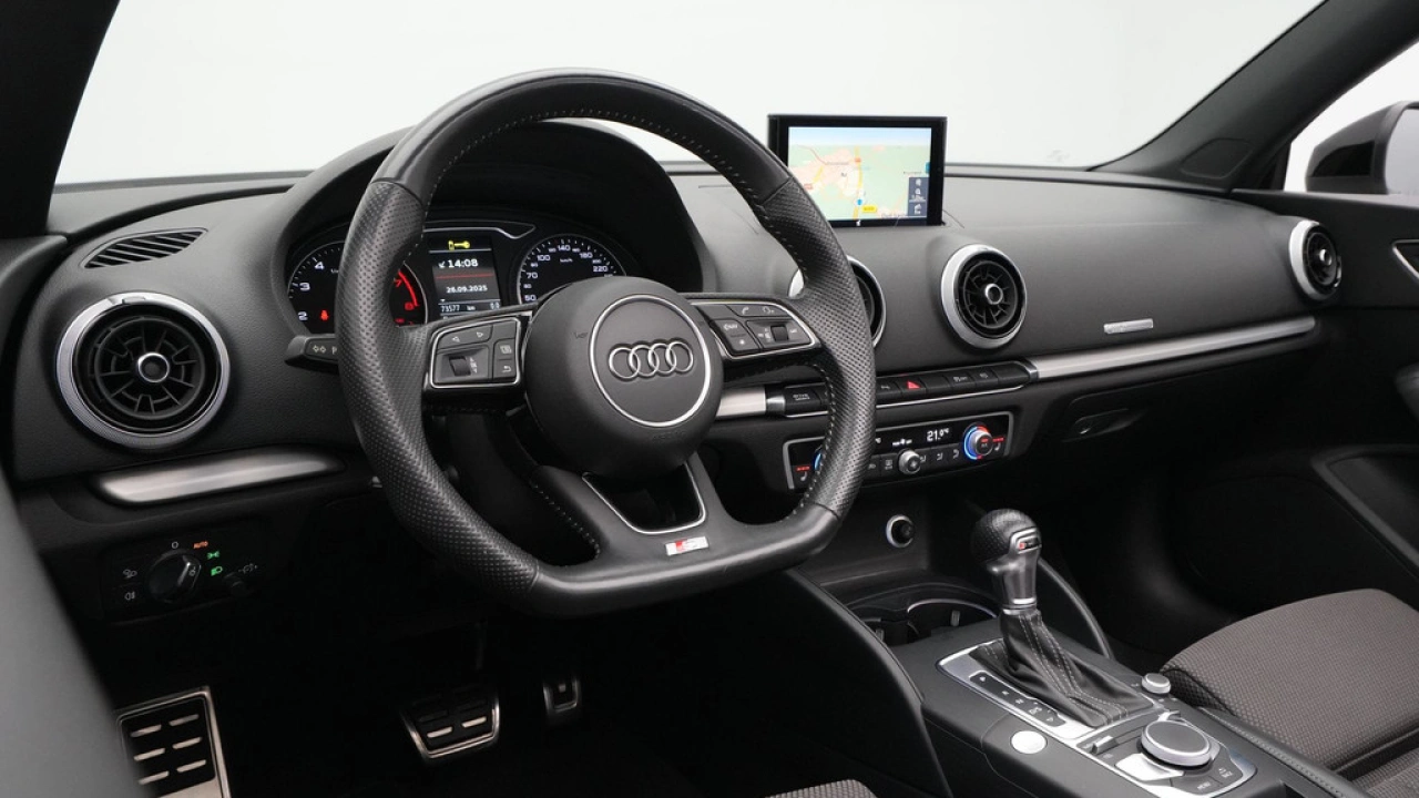 Audi A3 Cabriolet 35 TFSI 150pk S-tronic S-line