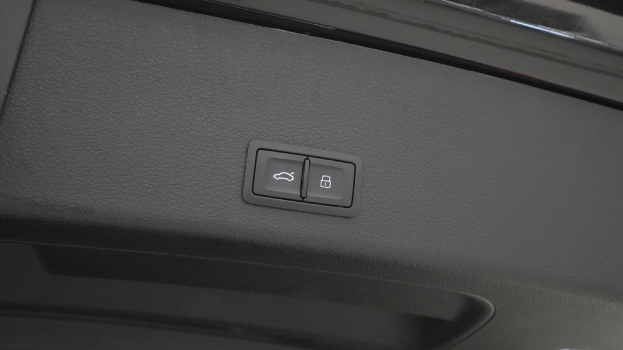 Audi e-tron 55 quattro 408pk advanced Pro Line Plus 95 kWh