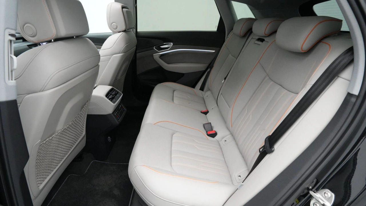 Audi e-tron 55 quattro 408pk advanced Pro Line Plus 95 kWh