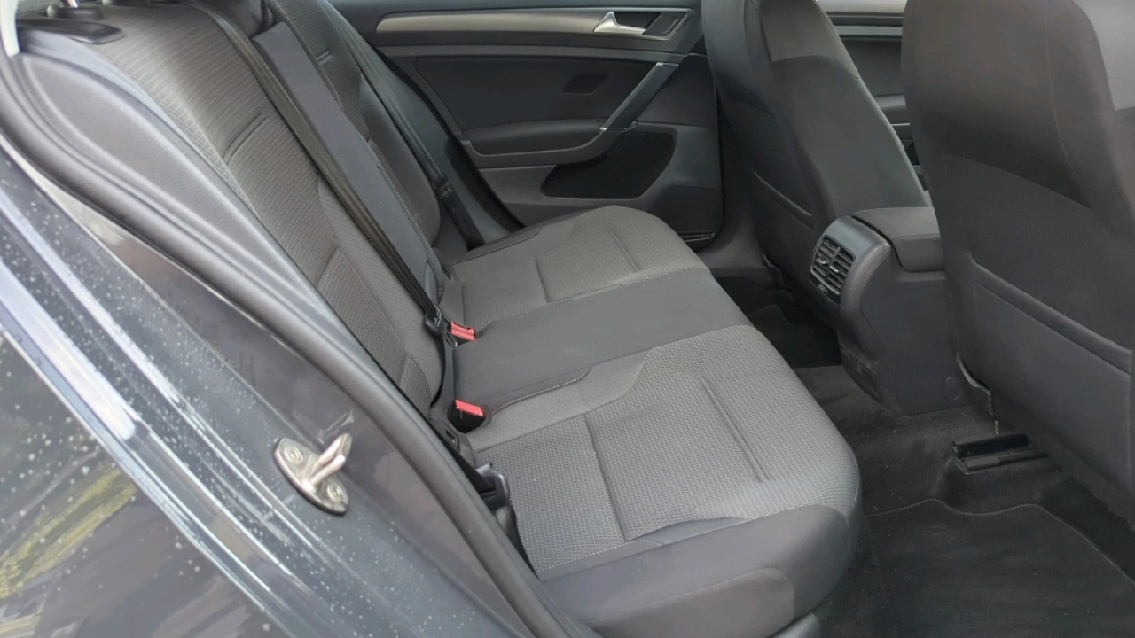 Volkswagen e-Golf E-DITION 36kW 136pk Navigatie Carplay