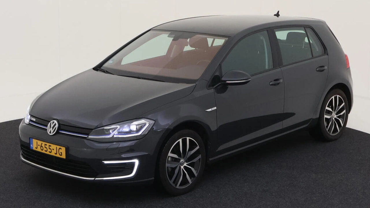 Volkswagen e-Golf E-DITION 36kW 136pk Navigatie Carplay