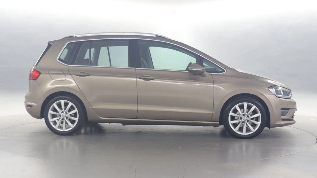 Volkswagen Golf Sportsvan 1.2 TSI 110pk Highline DSG