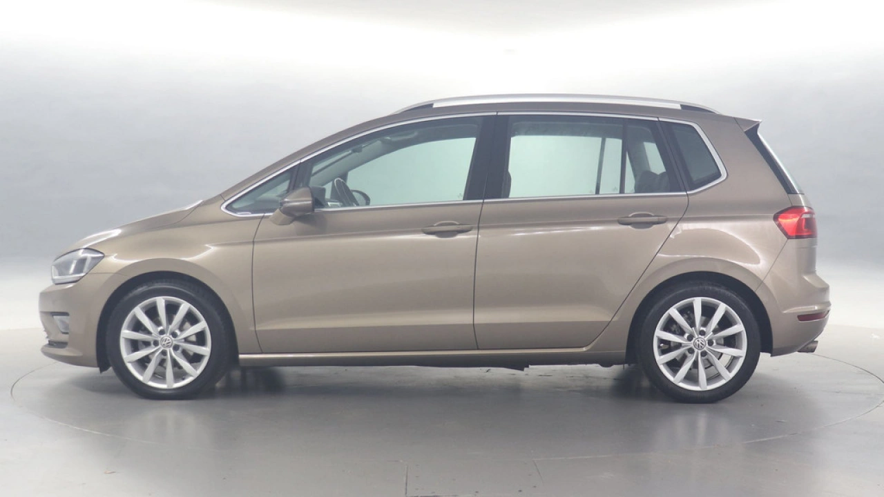 Volkswagen Golf Sportsvan 1.2 TSI 110pk Highline DSG