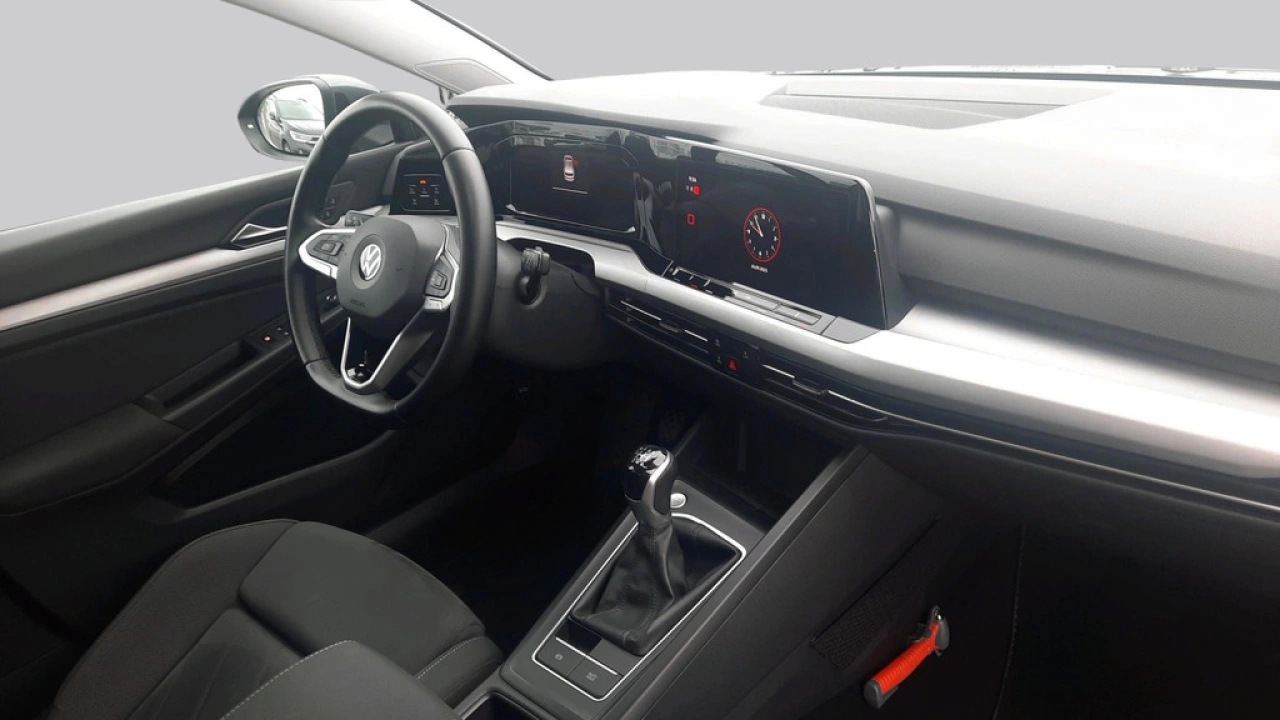 Volkswagen Golf 1.0 TSI Life Business | Camera | Ergo stoelen | Navigatie | App Connect