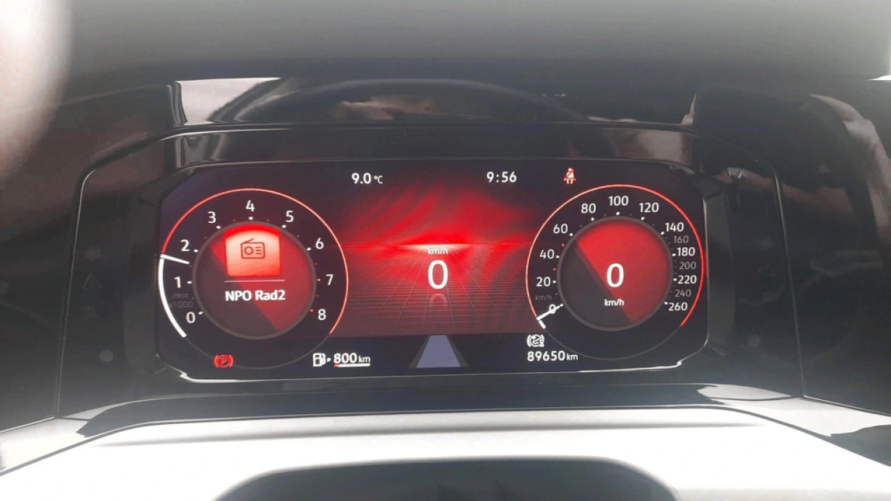 Volkswagen Golf 1.0 TSI Life Business | Camera | Ergo stoelen | Navigatie | App Connect