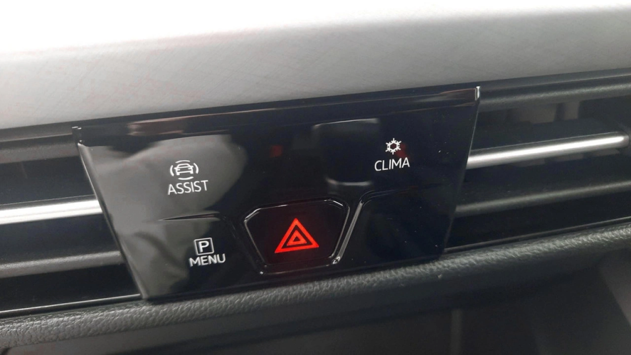 Volkswagen Golf 1.0 TSI Life Business | Camera | Ergo stoelen | Navigatie | App Connect