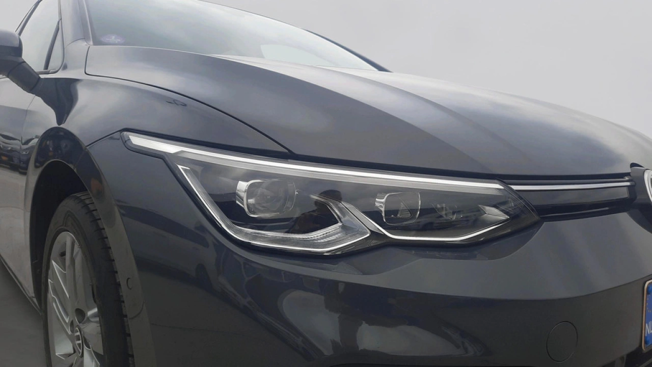 Volkswagen Golf 1.0 TSI Life Business | Camera | Ergo stoelen | Navigatie | App Connect