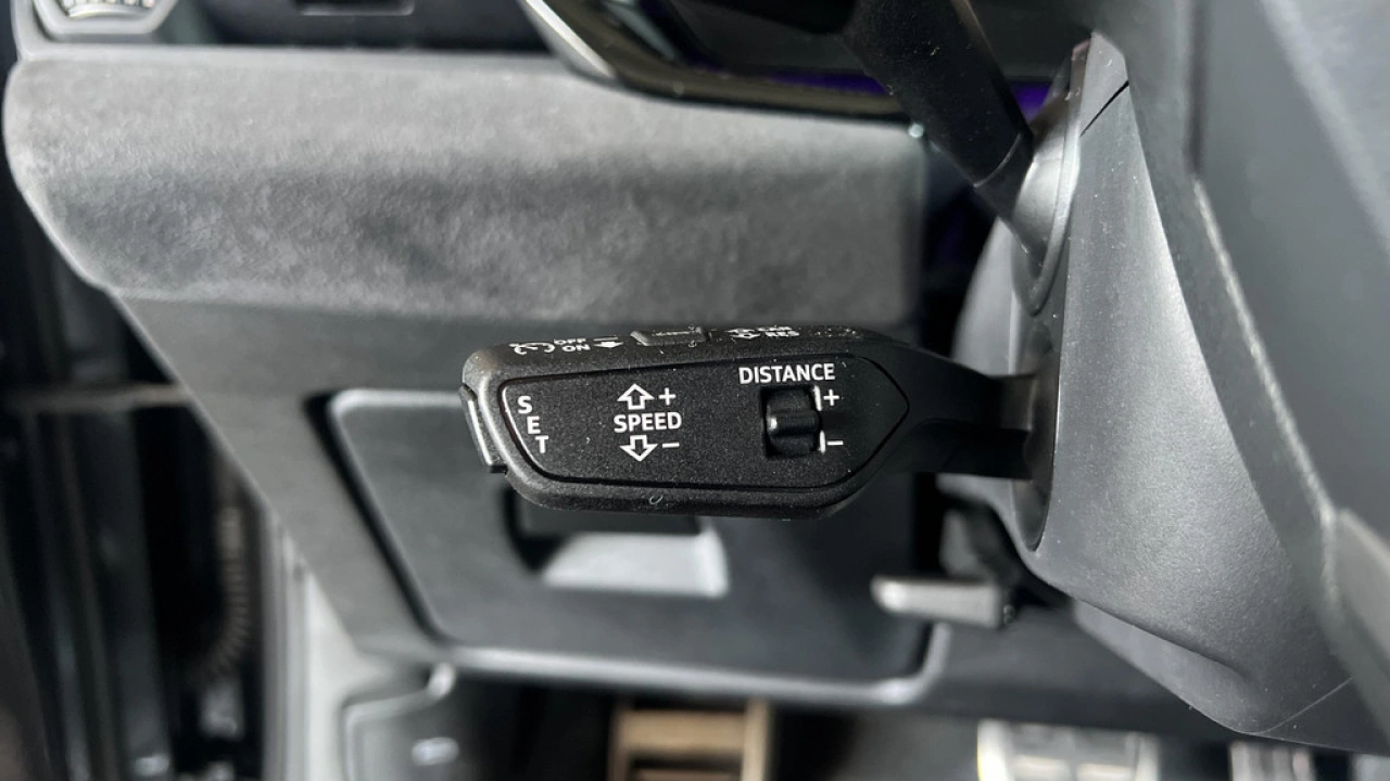 Audi A6 Avant 2.0 e-hybrid 367pk Quattro S Edition Competition