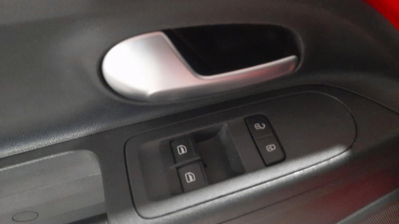 Volkswagen up! 1.0 BMT move up! | Airco | 5-deurs | Smartphone Integratie |