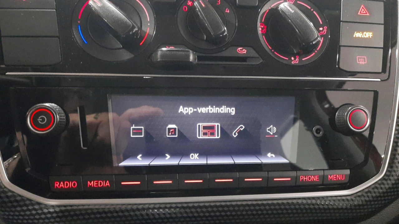 Volkswagen up! 1.0 BMT move up! | Airco | 5-deurs | Smartphone Integratie |