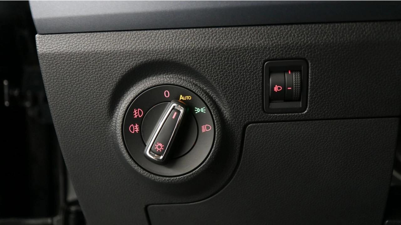 SEAT Arona 1.0 TSI 95pk Style Business Intense