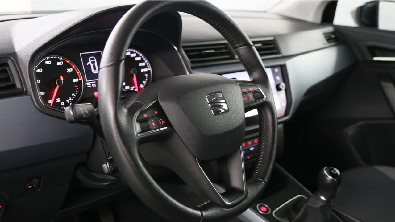 SEAT Arona 1.0 TSI 95pk Style Business Intense