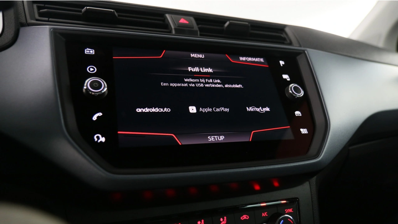 SEAT Arona 1.0 TSI 95pk Style Business Intense