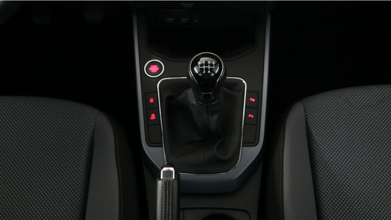 SEAT Arona 1.0 TSI 95pk Style Business Intense