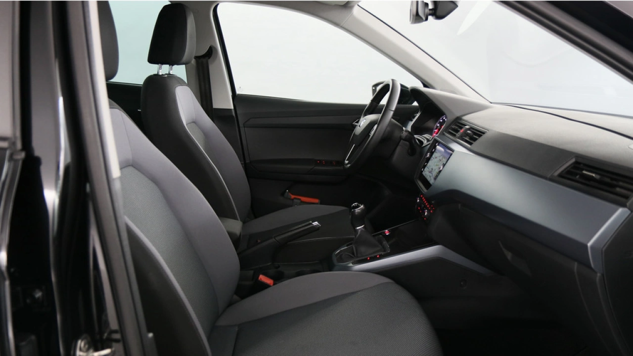 SEAT Arona 1.0 TSI 95pk Style Business Intense