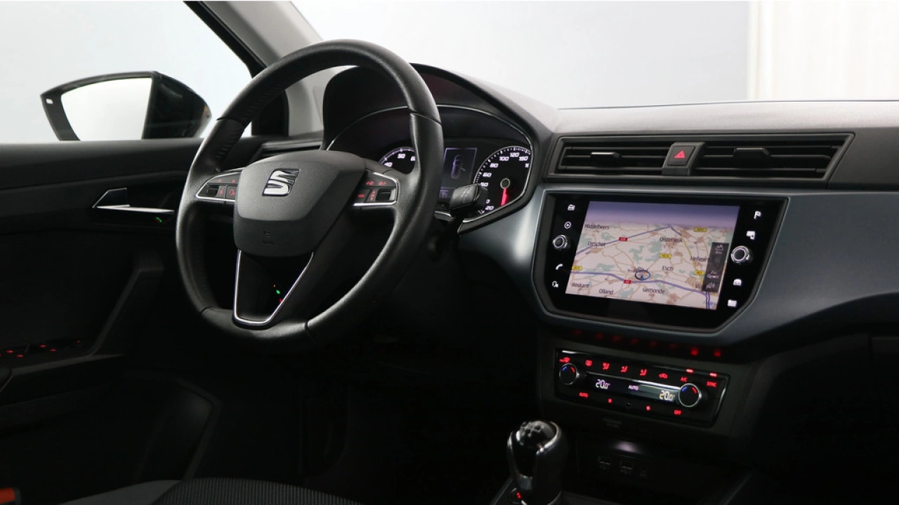 SEAT Arona 1.0 TSI 95pk Style Business Intense