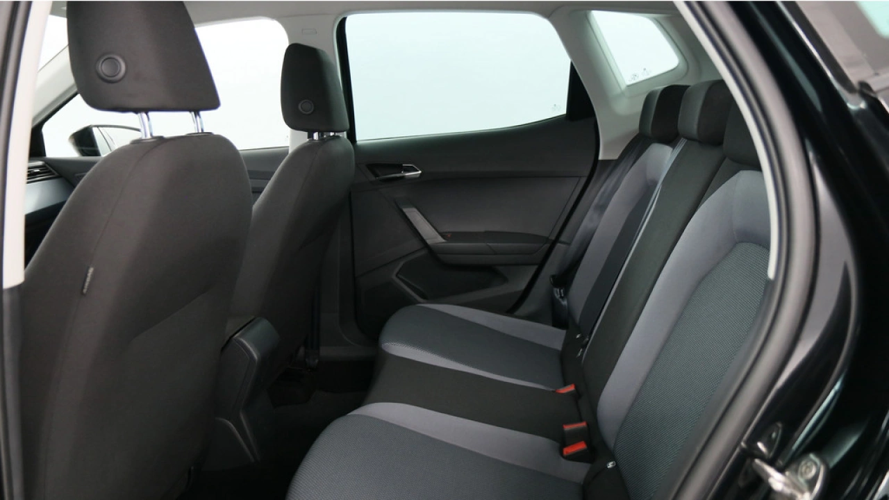 SEAT Arona 1.0 TSI 95pk Style Business Intense