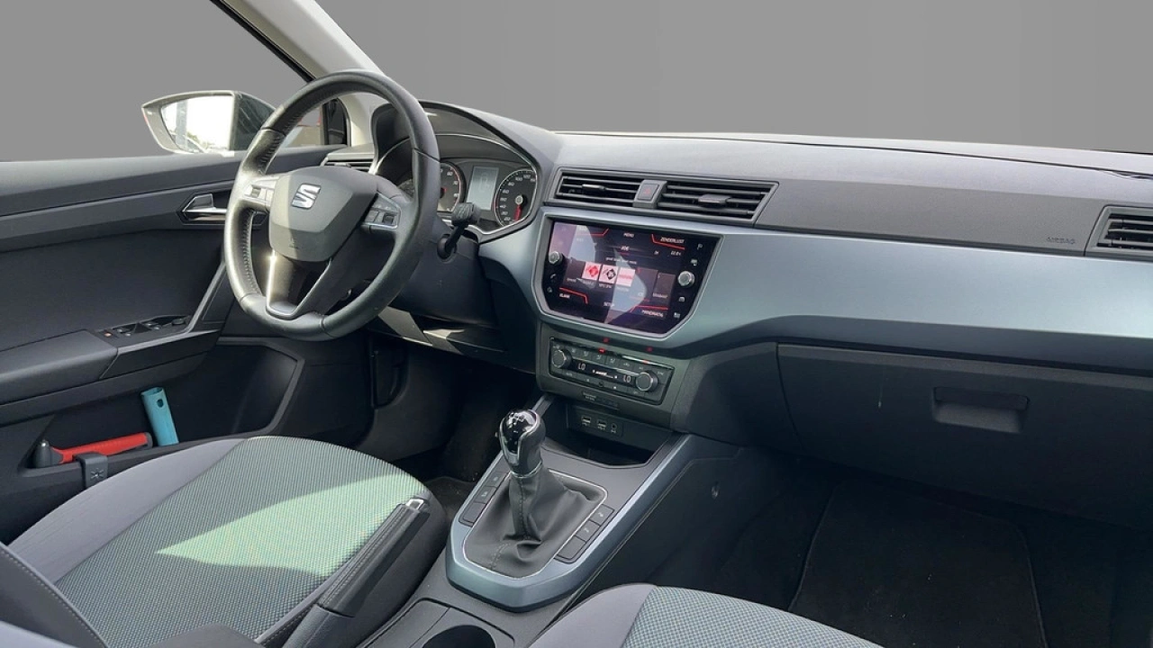 SEAT Arona 1.0 TSI 95pk Style Business Intense