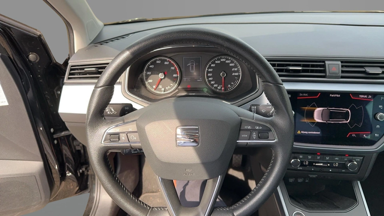 SEAT Arona 1.0 TSI 95pk Style Business Intense