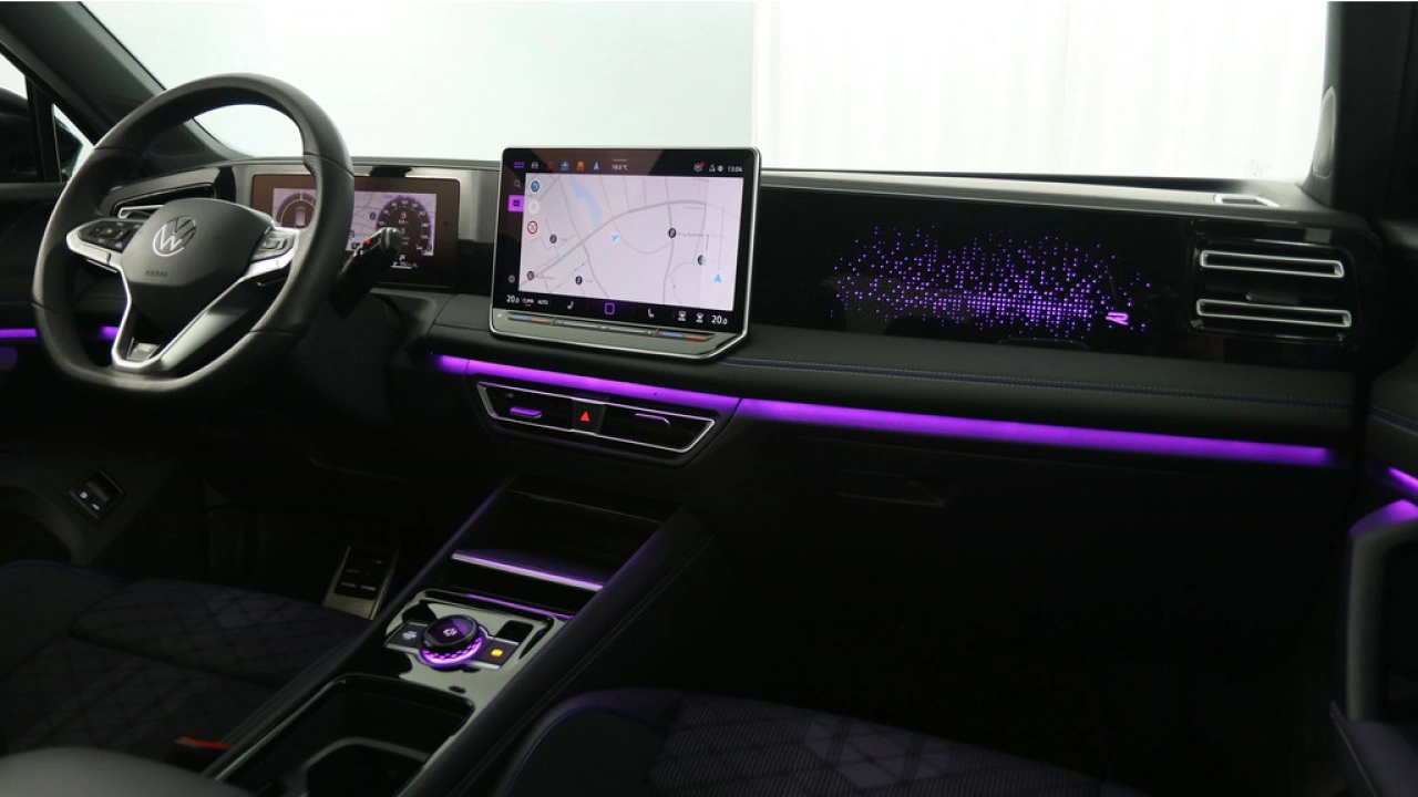 Volkswagen Tiguan 1.5 eHybrid 272pk R-Line Edition PHEV DSG / Panoramadak / 350 Camera / Trekhaak