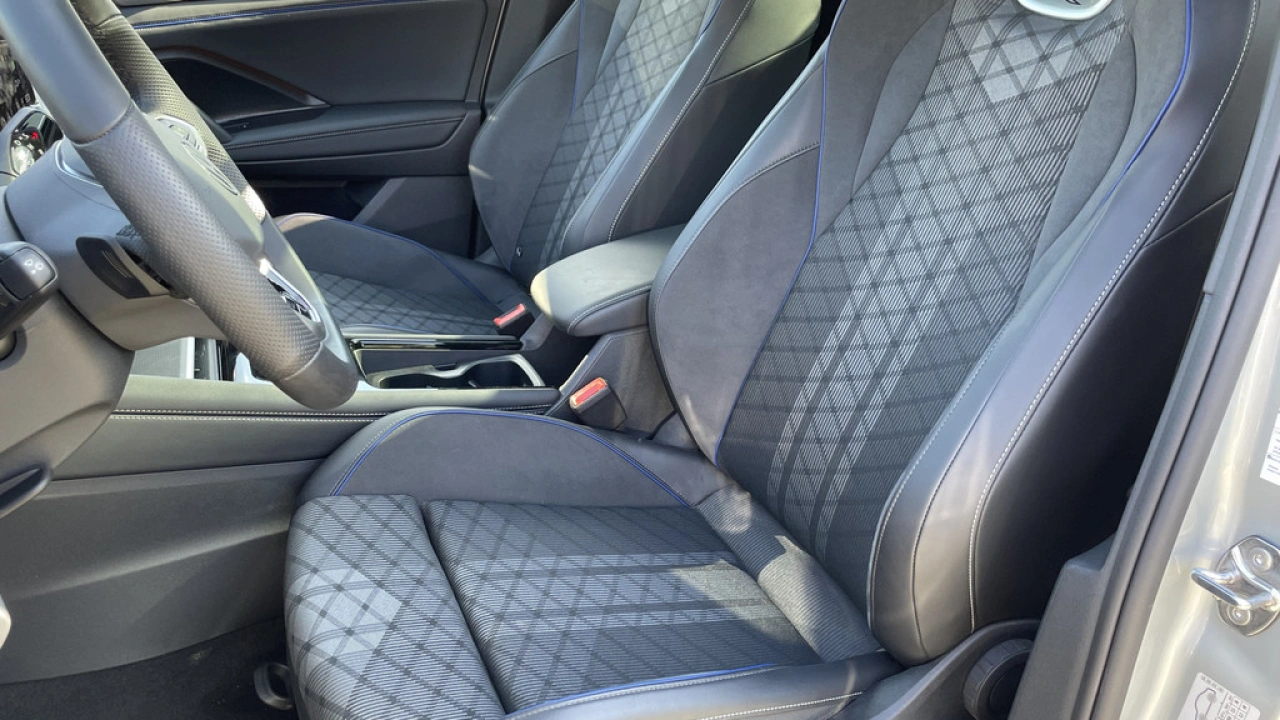 Volkswagen Tiguan 1.5 eHybrid 272pk R-Line Edition PHEV DSG / Panoramadak / 350 Camera / Trekhaak