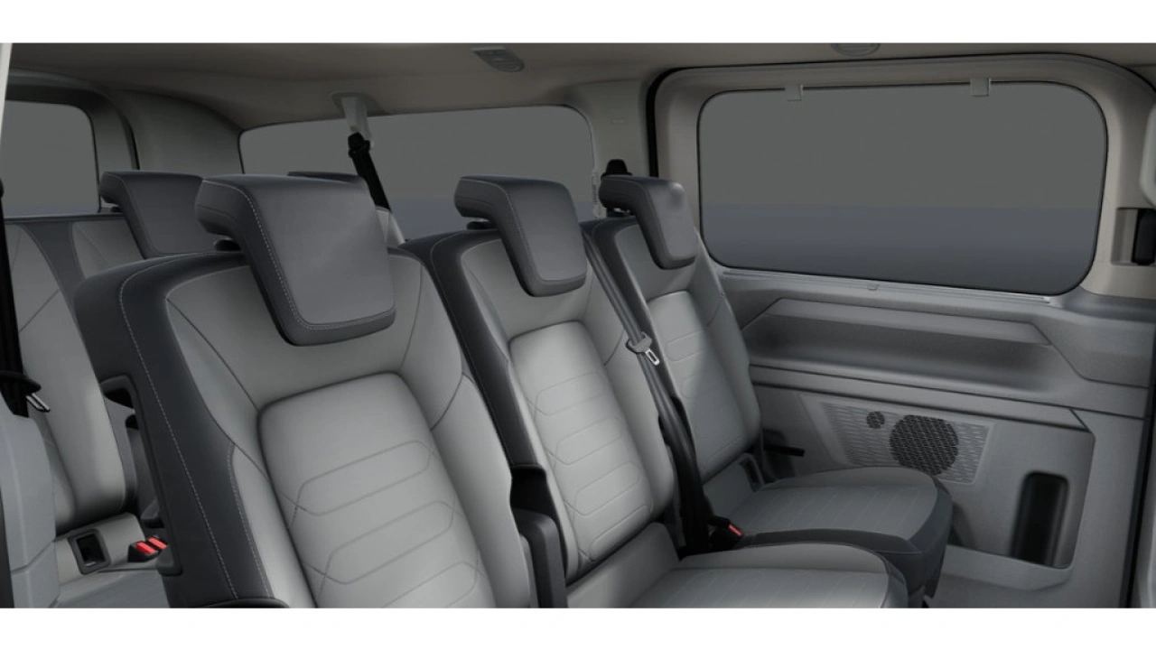 VW Bedrijfswagens e-Caravelle L2H1 64kWh 286pk RWD Style