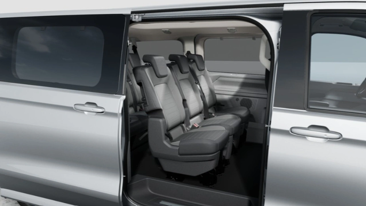 VW Bedrijfswagens e-Caravelle L2H1 64kWh 286pk RWD Style