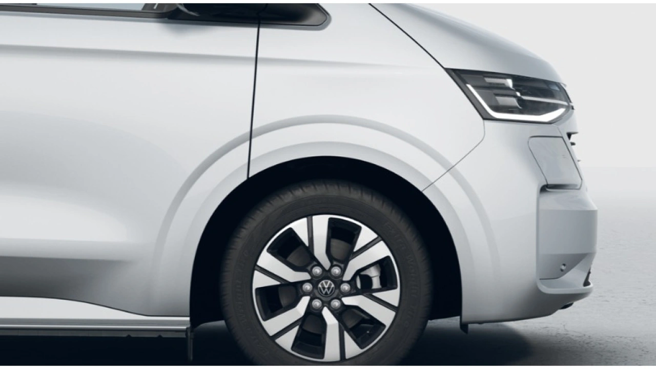 VW Bedrijfswagens e-Caravelle L2H1 64kWh 286pk RWD Style