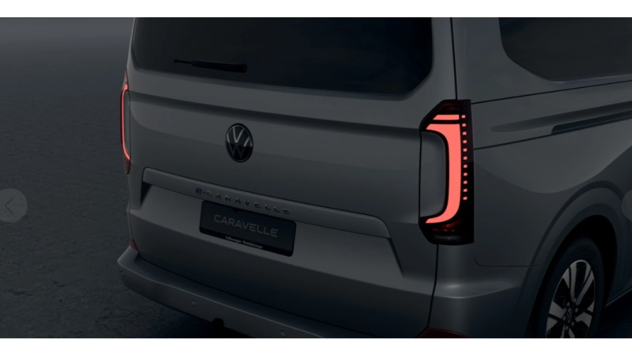 VW Bedrijfswagens e-Caravelle L2H1 64kWh 286pk RWD Style