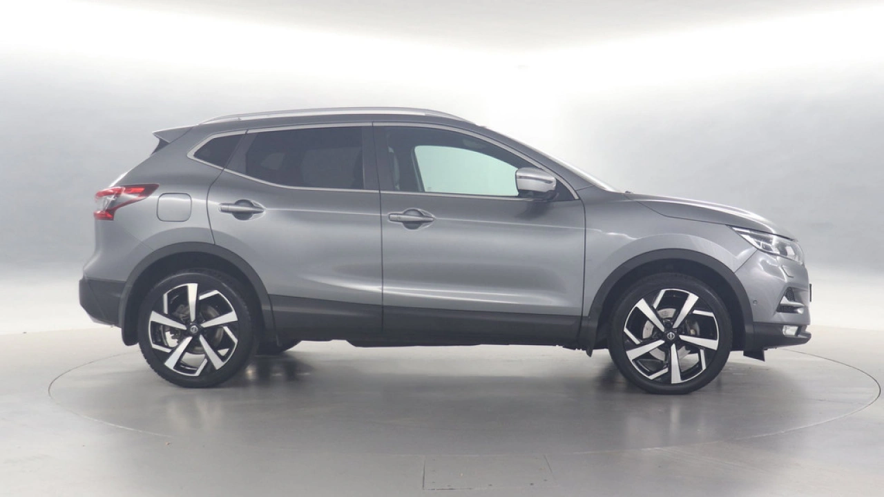 Nissan QASHQAI 1.2 Tekna +