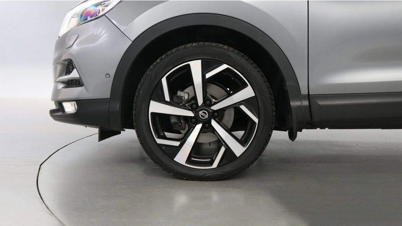 Nissan QASHQAI 1.2 Tekna +