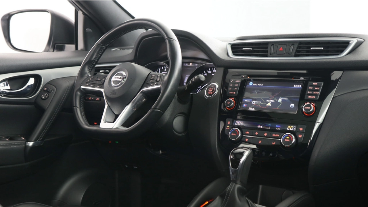 Nissan QASHQAI 1.2 Tekna +