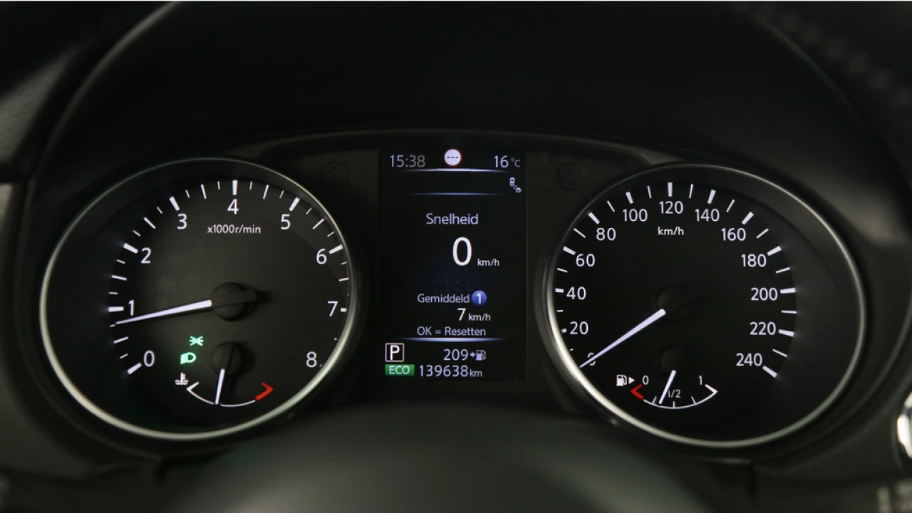 Nissan QASHQAI 1.2 Tekna +