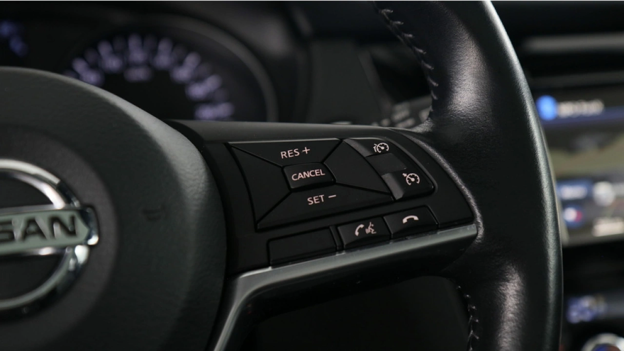 Nissan QASHQAI 1.2 Tekna +