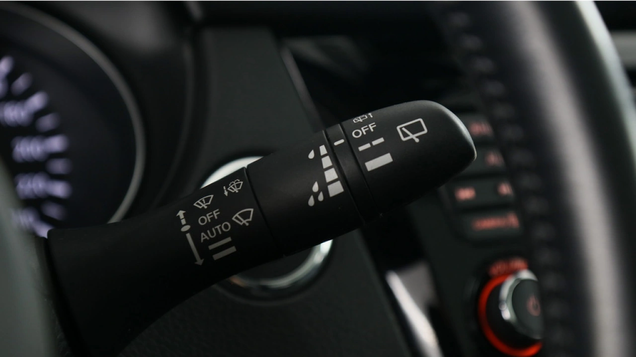 Nissan QASHQAI 1.2 Tekna +