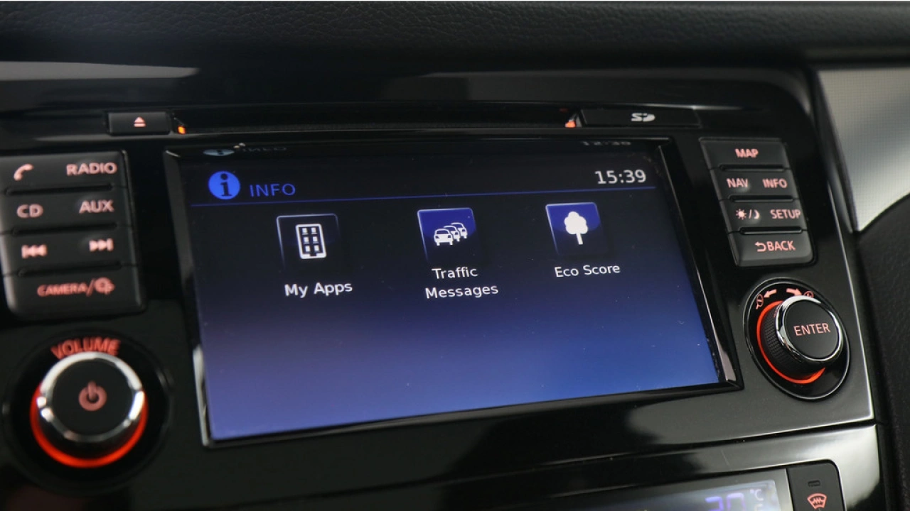 Nissan QASHQAI 1.2 Tekna +